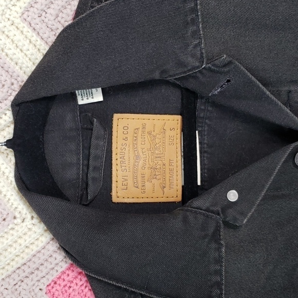 Levi's vintage fit black denim jean jacket small - Picture 3 of 12